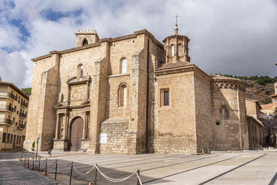 Zaragoza - Daroca 09 - basílica Santa María de los Sagrados Corporales.jpg